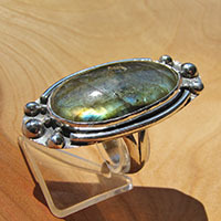 Magnificent Labradorite Ring ⚜ Premium Jewelry in 925 Silver