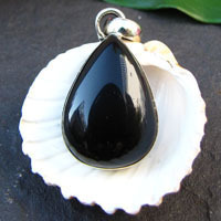 Pendant with Onyx in drop-shape - Indian Silver Jewelry