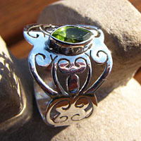 Indian Peridot Ring Jewelry • Ethnic Style 925 Silver