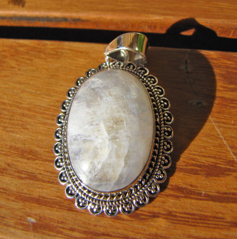 Moonstone Pendant Jewelry - charming Embellishment