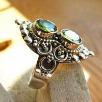 Indian Peridot Ring • Ethnic Jewelry 925 Sterling Silver