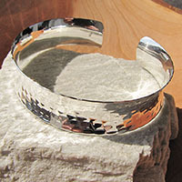 Indian Bangle ⯌ Structured Design ⯌ 925 Silver