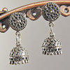 Authentische Silber-Ohrringe im Jhumka Design