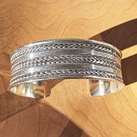 Wide Indian Bangle ❧ Grain Pattern ❧ Silver Jewelry